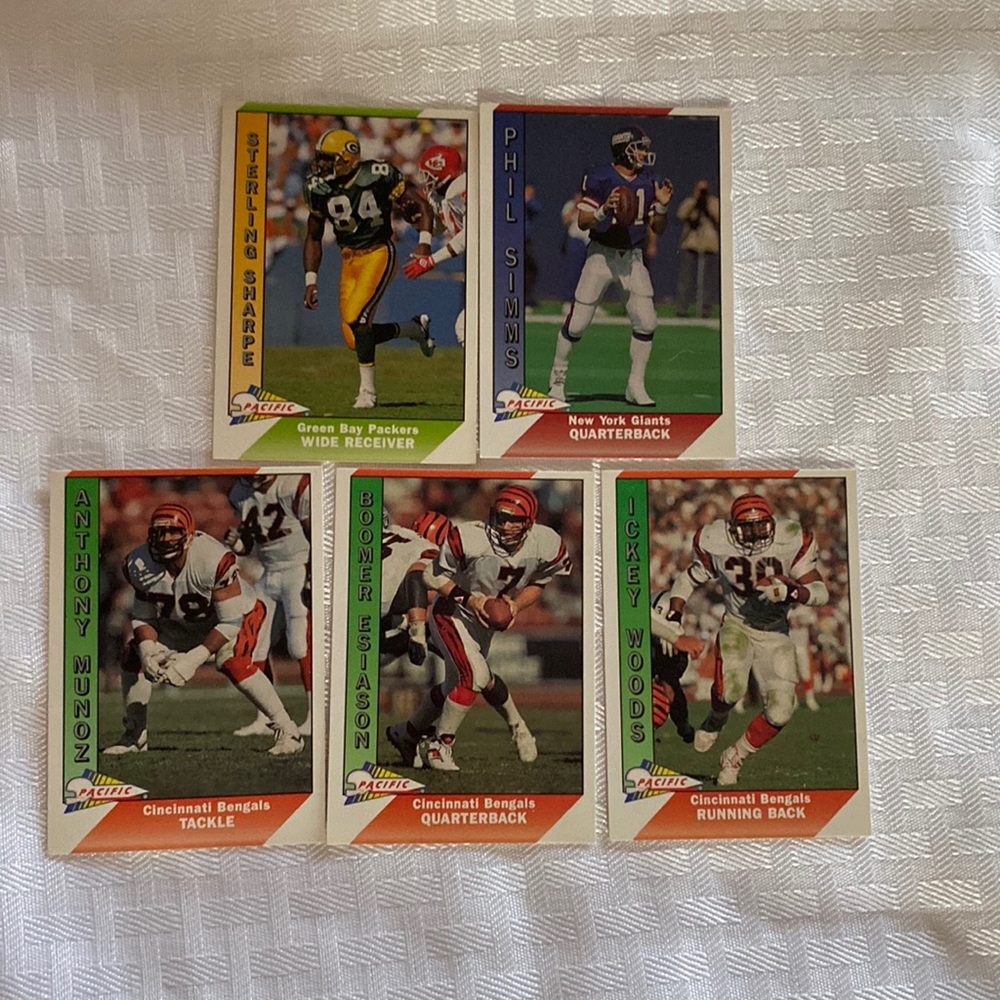 10 NFL Trading Cards of various top players from the 1990 season